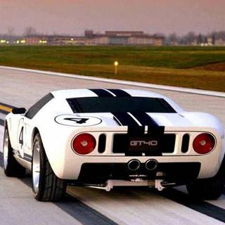 iPhone Ford GT illustration wallpaper