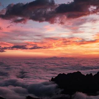 Macbook Air M2 aesthetic wallpaper