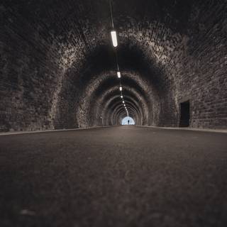 Tunnel vision wallpaper