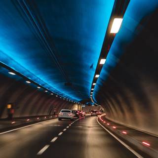 Tunnel vision wallpaper