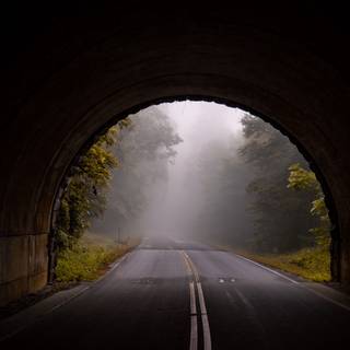 Tunnel vision wallpaper