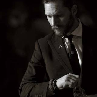 iPhone Tom Hardy wallpaper