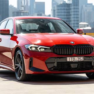 BMW 318i 2023 wallpaper