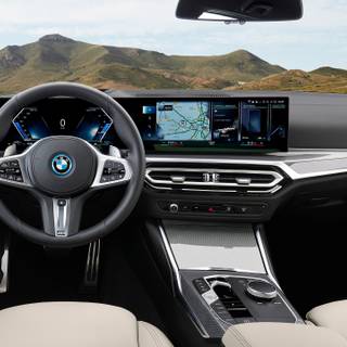 BMW 318i 2023 wallpaper