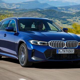 BMW 318i 2023 wallpaper