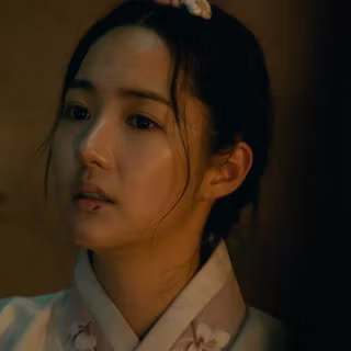 Queen for Seven Days wallpaper