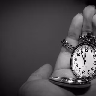 Analog watch wallpaper