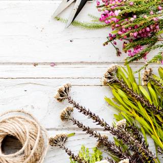 Farmhouse spring wallpaper