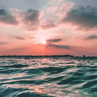 iPhone 11 sea wallpaper