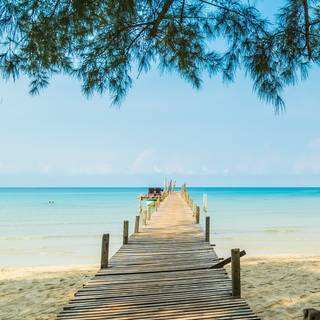 iPhone 11 sea wallpaper