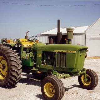 John Deere 4020 wallpaper