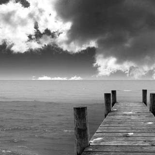 Black and white ocean wallpaper