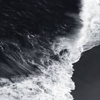 Black and white ocean wallpaper