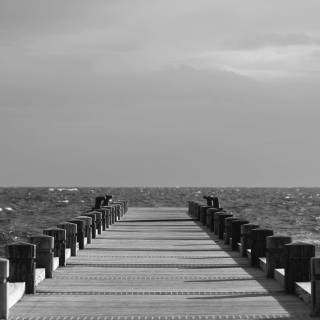 Black and white ocean wallpaper