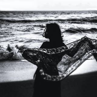 Black and white ocean wallpaper