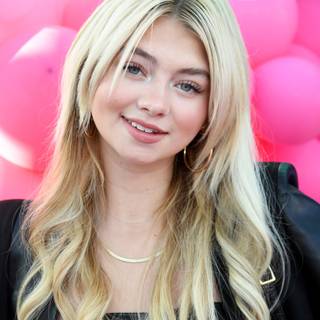 Sicily Rose wallpaper