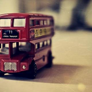 Double decker wallpaper