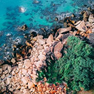 Ocean green wallpaper