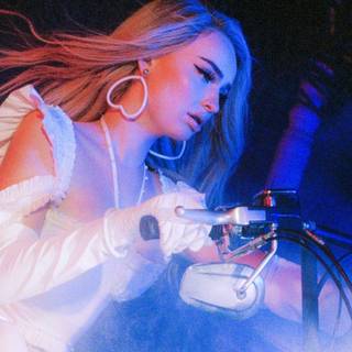 Kim Petras 2023 wallpaper