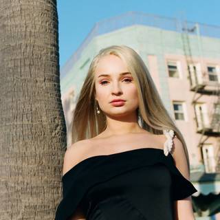 Kim Petras 2023 wallpaper