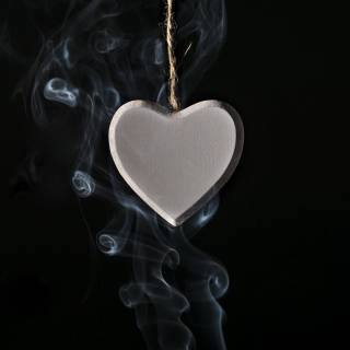 Heart thread wallpaper