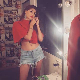 Shreya Mehta wallpaper