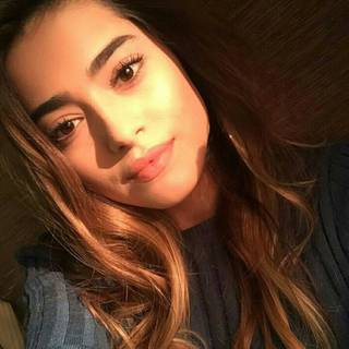 Simay Barlas wallpaper