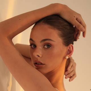 Meika Woollard wallpaper