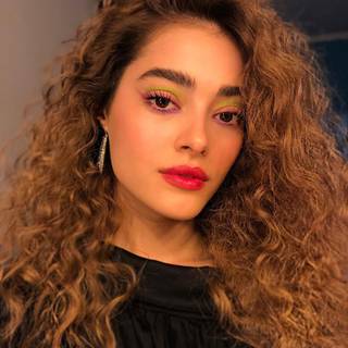 Simay Barlas wallpaper