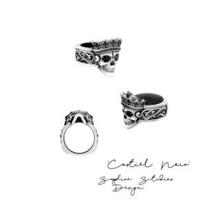 Silver ring wallpaper