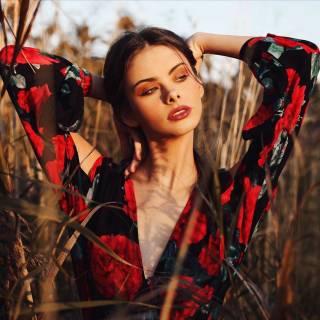 Meika Woollard wallpaper
