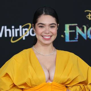 Auli’i Cravalho wallpaper