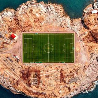 Henningsvaer wallpaper