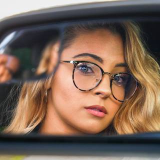 Mirror girls wallpaper