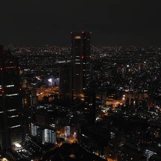 Aesthetic night city desktop wallpaper