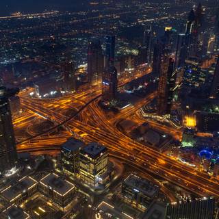 Aesthetic night city desktop wallpaper