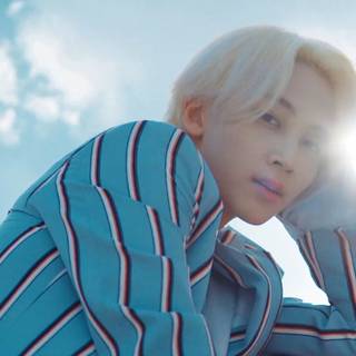 Jeonghan desktop wallpaper