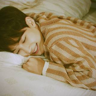 Jeonghan desktop wallpaper