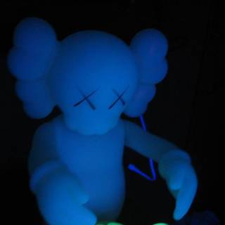 Blue Kaws wallpaper