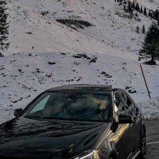 E63 AMG iPhone wallpaper