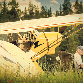 Piper J-3 Cub wallpaper