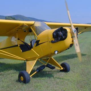 Piper J-3 Cub wallpaper