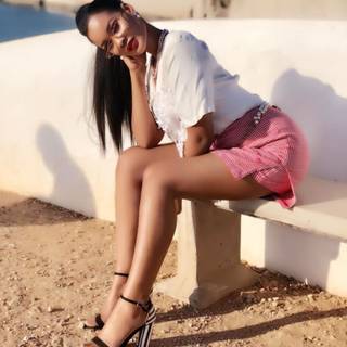 Hamisa Mobetto wallpaper