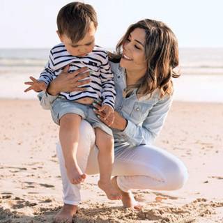 Single mom wallpaper