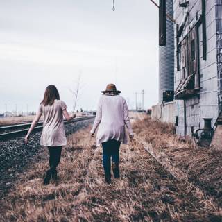 Best friends hurts wallpaper