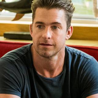 Scott Speedman wallpaper