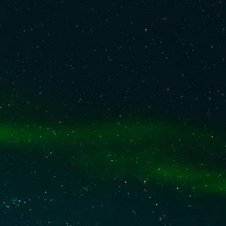 iPhone 4k green wallpaper