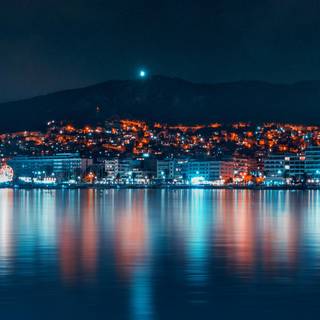 Light reflections wallpaper