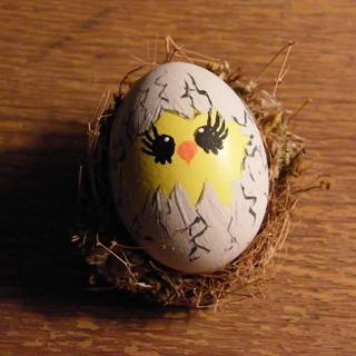 Baby chick and easter eggs wallpaper