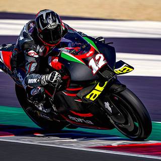Maverick Viñales Aprilia 2023 wallpaper